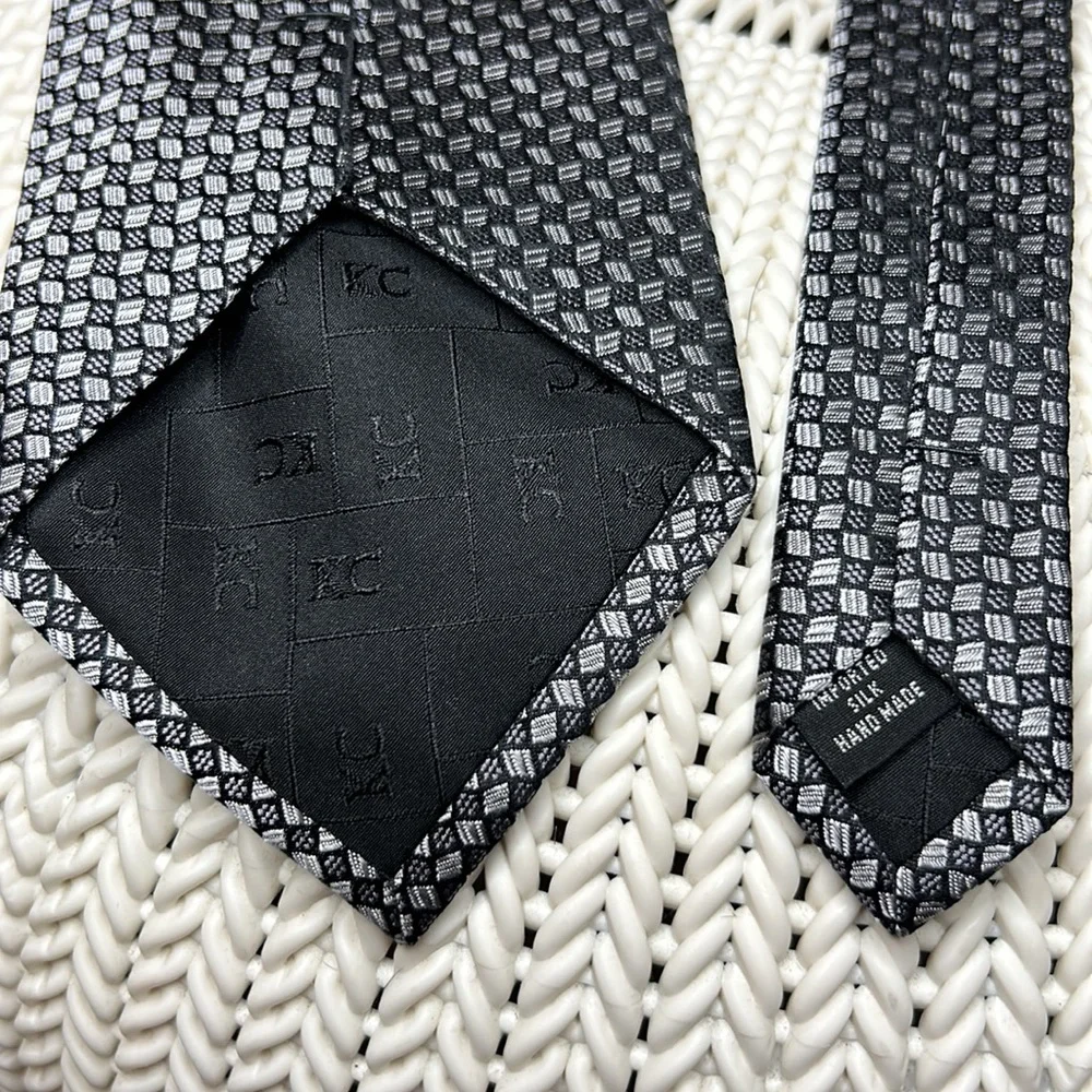 Kenneth Cole Tie - Picture 5 of 6